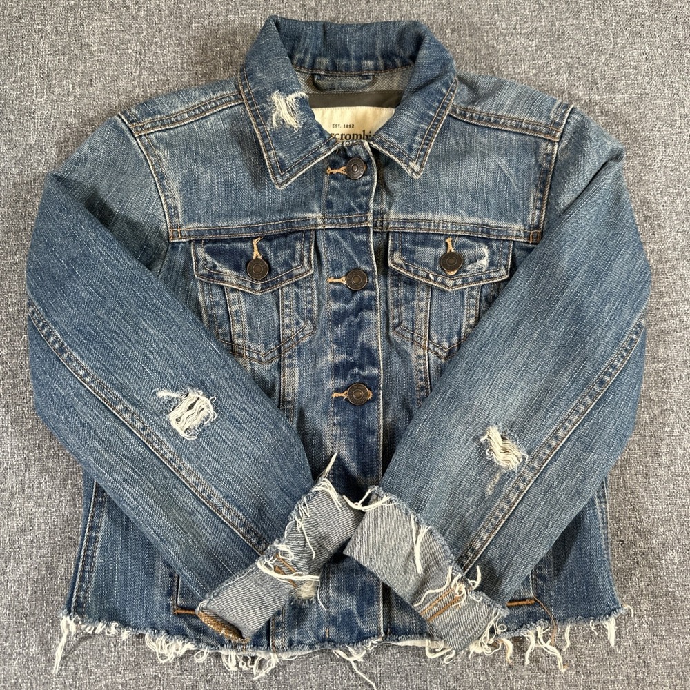 Abercrombie & Fitch Distressed Cropped Denim Jacket Womens XS Raw Hem